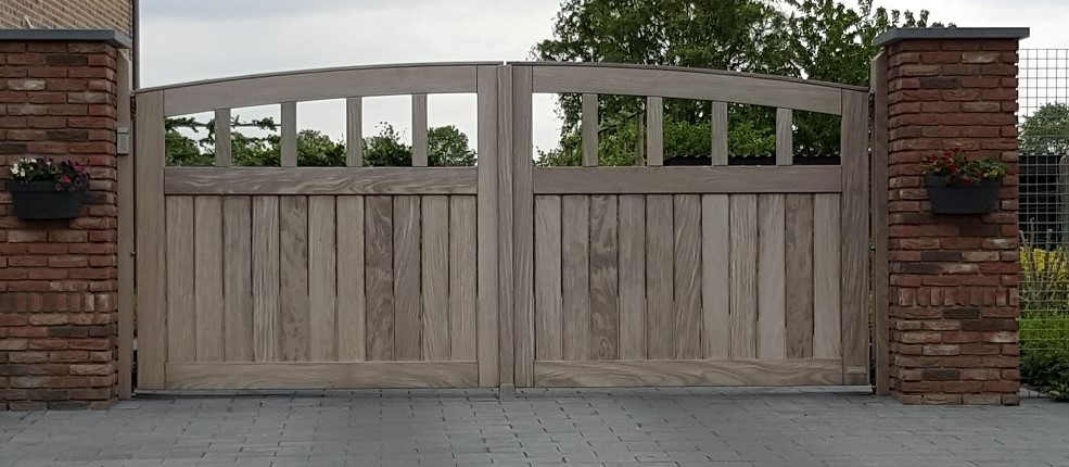 op maat gemaakte houten poort